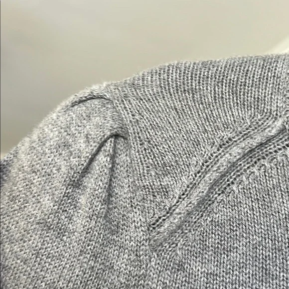 Isabel Marant Gray Crew Neck Sweater with Puff Shoulders - Picture 4 of 12